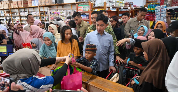 Wapres Ajak Anak Panti Gorontalo Belanja Sekolah Ilustrasi anak panti gorontalo untuk artikel Anak panti gorontalo: Wapres Ajak Anak Panti di Gorontalo…