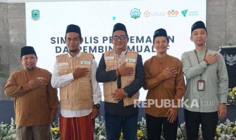 Ilustrasi pembinaan mualaf kuningan untuk artikel Dompet Dhuafa Jabar Luncurkan Pembinaan Mualaf Kuningan